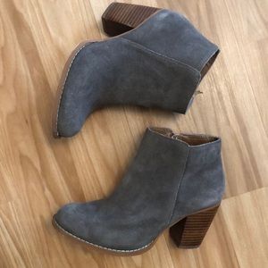 grey Seychelles booties